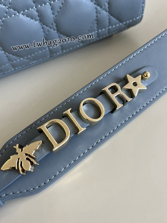 Dior专柜新款迪奥顶级原单雾霾蓝Lady戴妃四格系列手提包 djfk1138